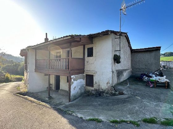 Foto 1 de Chalet en venta en Ribadesella de 3 habitaciones con garaje y jardín
