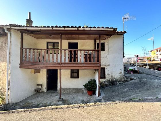 Foto 2 de Chalet en venta en Ribadesella de 3 habitaciones con garaje y jardín