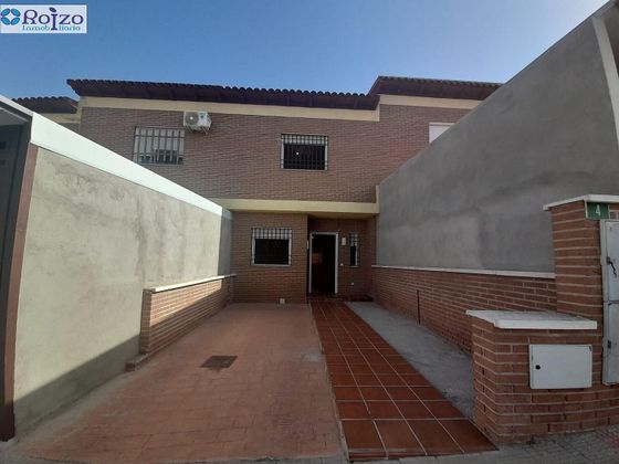 Foto 1 de Casa en venda a calle Centro de 3 habitacions amb terrassa i garatge