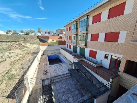 Foto 2 de Venta de piso en calle Rio Tajo de 2 habitaciones con piscina y garaje