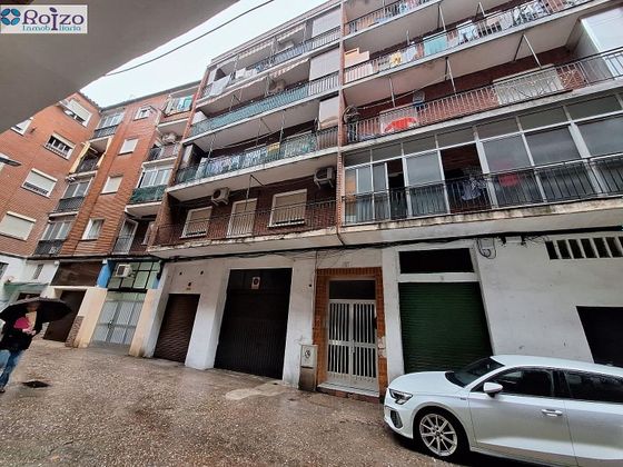 Foto 1 de Venta de piso en calle Aragon de 3 habitaciones y 86 m²