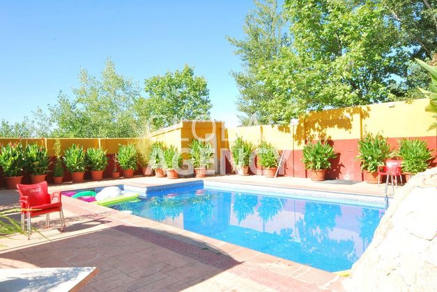Foto 2 de Casa rural en venda a Casco Urbano de 10 habitacions amb terrassa i piscina