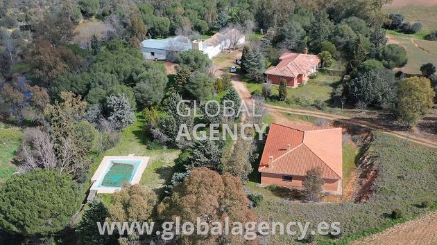 Foto 1 de Casa rural en venda a Piedrabuena de 12 habitacions amb terrassa i piscina