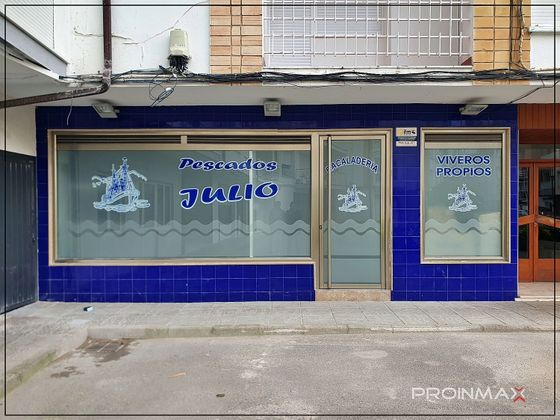Foto 1 de Local en venda a calle Santander de 70 m²