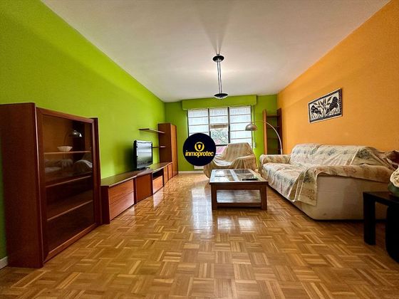 Foto 2 de Pis en venda a Zabalgana - Ariznabarra de 2 habitacions amb terrassa i garatge