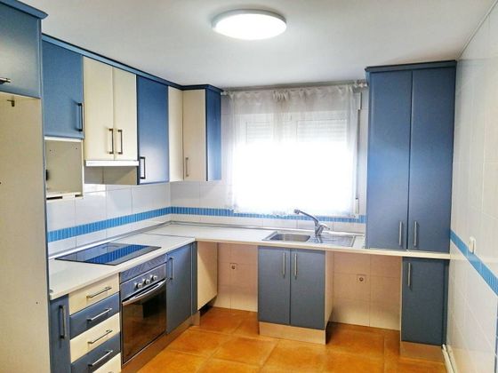 Foto 2 de Dúplex en venda a Yunquera de Henares de 3 habitacions amb garatge i balcó