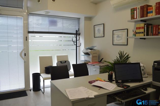 Foto 1 de Alquiler de oficina en Amara - Berri con aire acondicionado