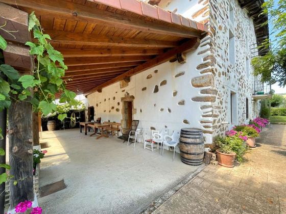 Foto 2 de Casa rural en venda a Urretxu de 5 habitacions amb terrassa i garatge