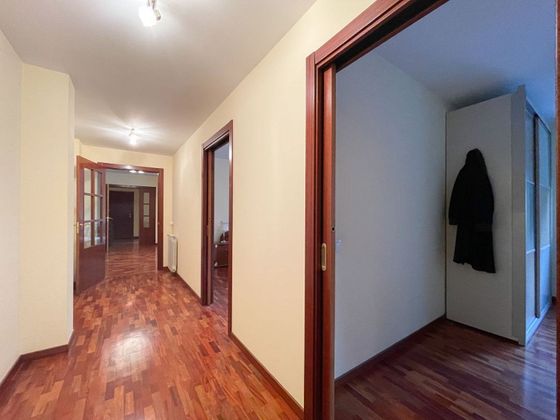 Foto 2 de Piso en venta en Ezkio-Itsaso de 2 habitaciones con garaje y balcón