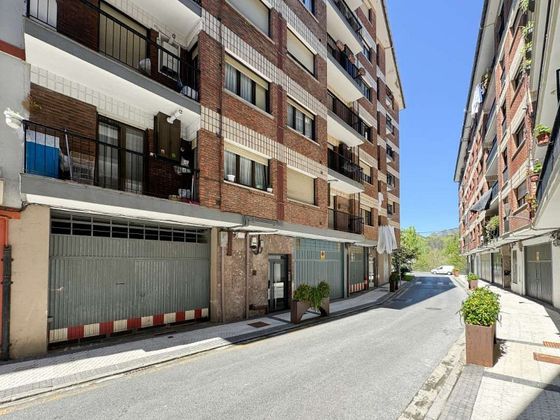 Foto 1 de Pis en venda a Urretxu de 3 habitacions amb terrassa i balcó