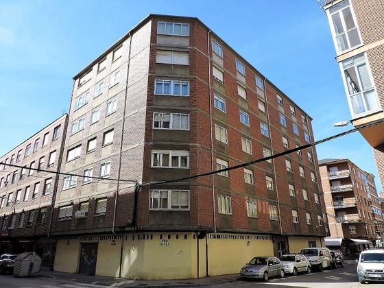 Foto 1 de Pis en venda a calle Oro de 4 habitacions amb calefacció i ascensor