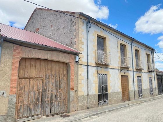 Foto 1 de Xalet en venda a Ortigosa de Pestaño de 4 habitacions amb terrassa i garatge