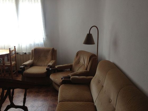 Foto 2 de Venta de piso en Centro - Logroño de 3 habitaciones con muebles y calefacción