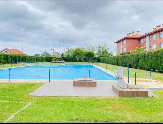Foto 1 de Pis en venda a Castrillón de 3 habitacions amb terrassa i piscina