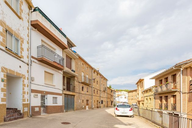 Foto 2 de Casa adossada en venda a calle Nueva de 4 habitacions amb terrassa
