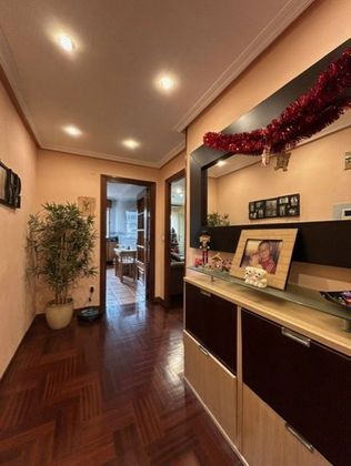 Foto 2 de Piso en venta en calle Ezcurdia de 2 habitaciones con terraza y garaje