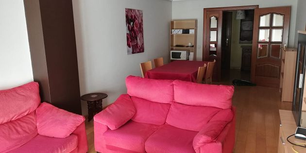 Foto 1 de Piso en alquiler en calle María Auxiliadora de 4 habitaciones con terraza y muebles
