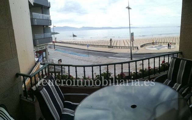 Foto 2 de Piso en venta en Sanxenxo de 3 habitaciones con terraza y balcón