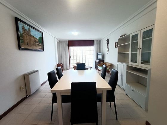 Foto 2 de Pis en venda a calle Vigo de 3 habitacions amb terrassa i garatge