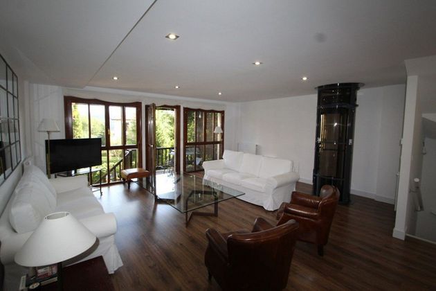 Foto 2 de Casa en venda a Comillas de 6 habitacions amb terrassa i piscina