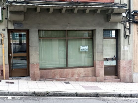Foto 2 de Alquiler de local en calle Azcárraga de 102 m²