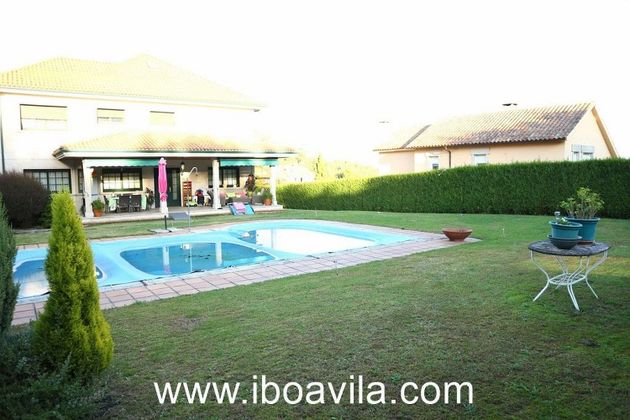 Foto 1 de Chalet en venta en calle Caeira de 5 habitaciones con terraza y piscina