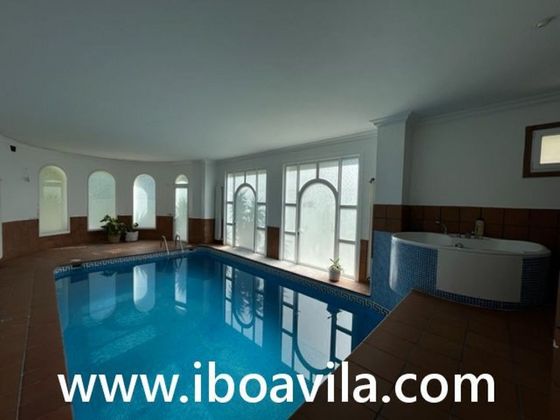 Foto 2 de Xalet en lloguer a calle Illa Canosa de 4 habitacions amb terrassa i piscina