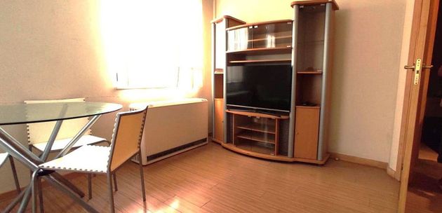 Foto 1 de Piso en alquiler en calle De San Blas de 1 habitación con muebles y ascensor