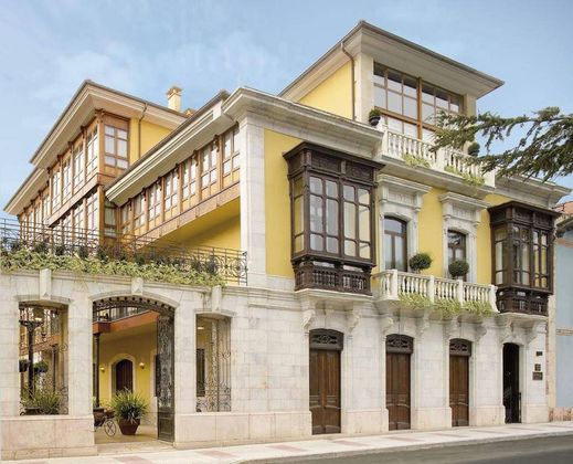 Foto 1 de Edifici en venda a Piloña de 1900 m²