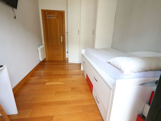 Foto 2 de Piso en venta en Tolosa de 3 habitaciones con balcón y calefacción