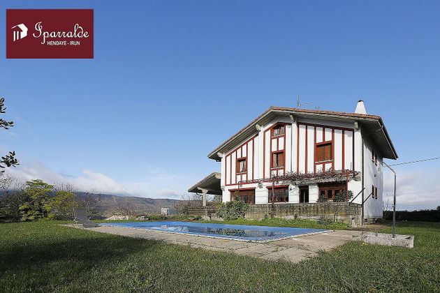 Foto 1 de Xalet en venda a Oiartzun de 5 habitacions amb terrassa i piscina