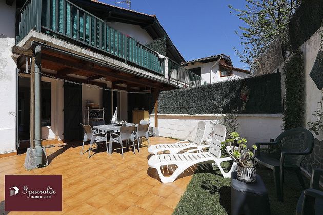 Foto 1 de Pis en venda a Hendaya de 2 habitacions amb terrassa i garatge