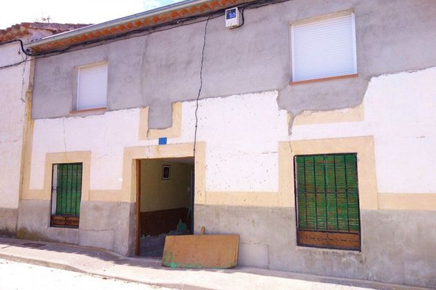 Foto 1 de Casa en venda a Velayos de 2 habitacions i 136 m²