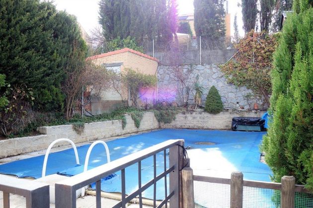 Foto 1 de Casa en venta en Hervencias de 4 habitaciones con terraza y piscina