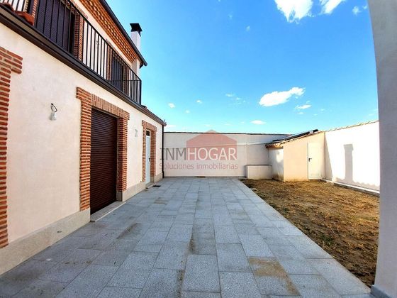 Foto 1 de Xalet en venda a La Encarnación de 5 habitacions amb terrassa i garatge