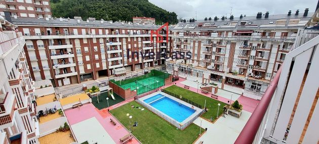 Foto 2 de Venta de dúplex en calle Eleazar Ortiz de 4 habitaciones con terraza y piscina