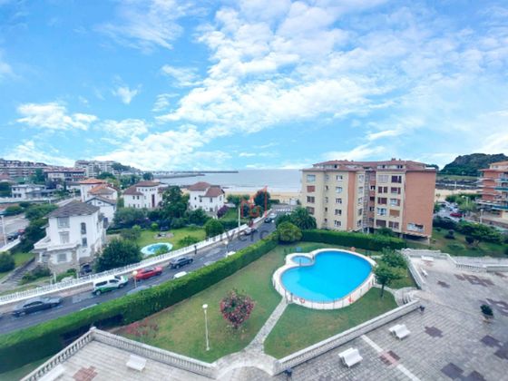 Foto 2 de Àtic en venda a Castro de 4 habitacions amb terrassa i piscina