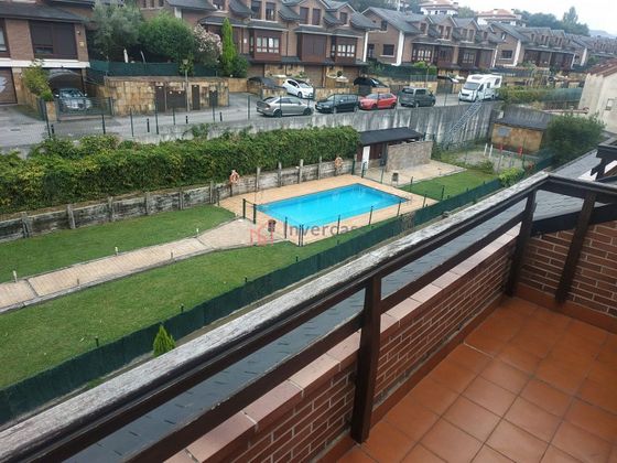 Foto 1 de Venta de dúplex en Guriezo de 3 habitaciones con terraza y piscina