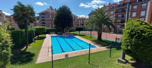 Foto 1 de Dúplex en venda a Castro de 4 habitacions amb terrassa i piscina