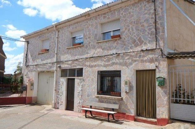 Foto 1 de Casa en venda a Quintanilla del Agua y Tordueles de 5 habitacions i 200 m²