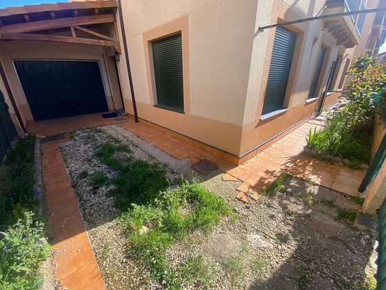 Foto 2 de Casa en venda a Cardeñadijo de 4 habitacions amb terrassa i garatge