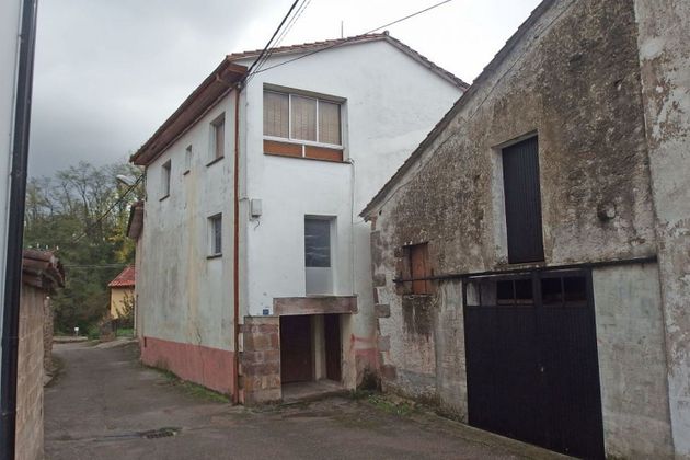 Foto 1 de Casa en venda a Arenas de Iguña de 3 habitacions i 360 m²