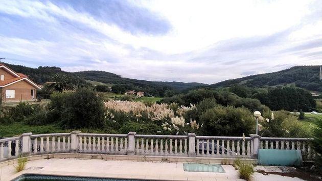 Foto 1 de Xalet en venda a Alfoz de Lloredo de 6 habitacions amb terrassa i piscina