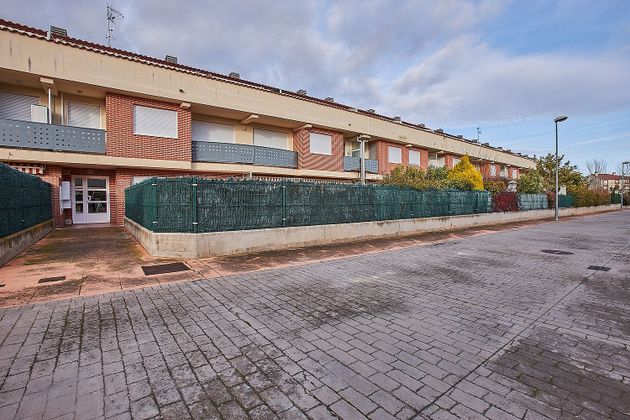 Foto 2 de Pis en venda a Castañares de Rioja de 2 habitacions amb terrassa i piscina