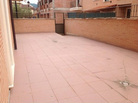 Foto 2 de Piso en venta en Santurde de Rioja de 2 habitaciones con terraza y jardín