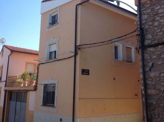 Foto 1 de Casa en venda a Berceo de 4 habitacions amb balcó i calefacció