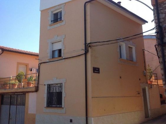 Foto 2 de Casa en venda a Berceo de 4 habitacions amb balcó i calefacció