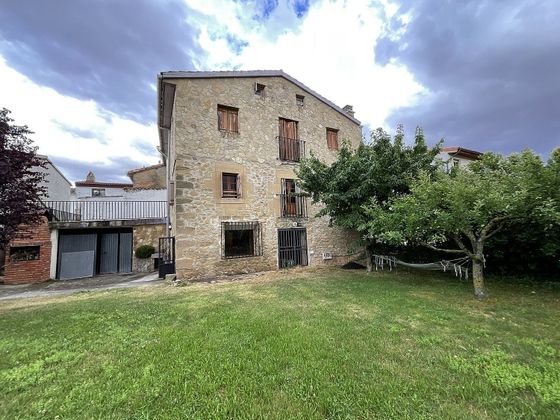 Foto 1 de Xalet en venda a Baños de Rioja de 5 habitacions amb terrassa i garatge