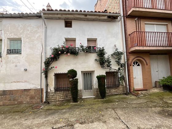 Foto 1 de Casa adossada en venda a Santurde de Rioja de 3 habitacions amb piscina