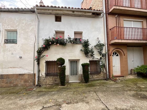 Foto 2 de Casa adosada en venta en Santurde de Rioja de 3 habitaciones con piscina